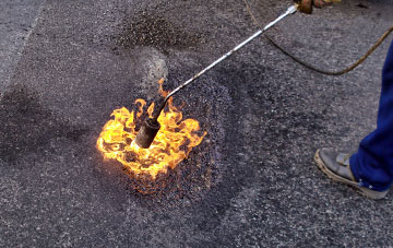 Ogbourne Maizey flat roofing repairs